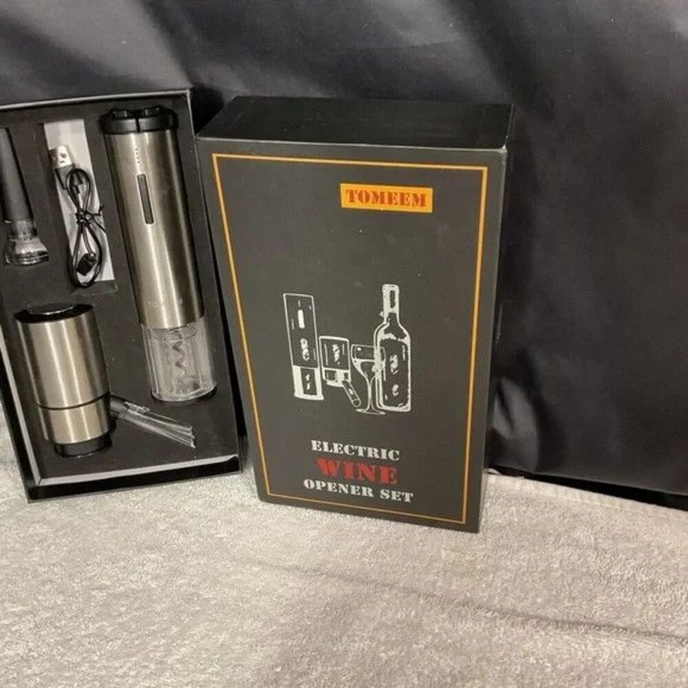 Tomeem Silver Electric Wine Opener Set w/ USB Charger NIB